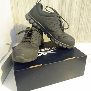 Reebok men's size 9 steel toe work shoes